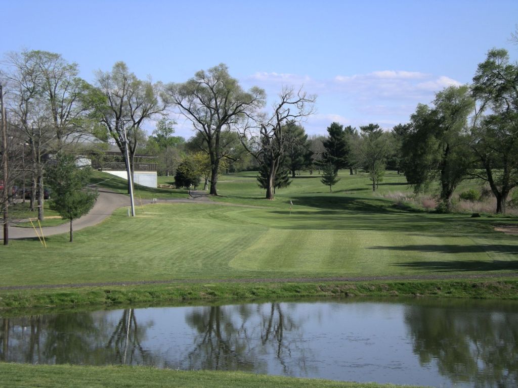 water hazards by the fairway